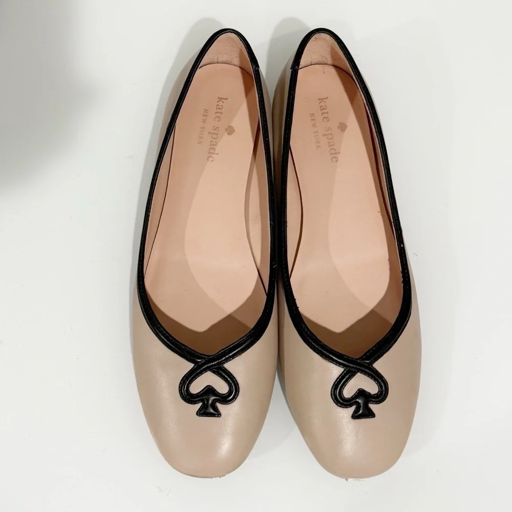 KATE SPADE Kait Flats Classic Preppy Coastal Size 9